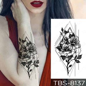 Tattoo - Rose mit geometrischem Muster